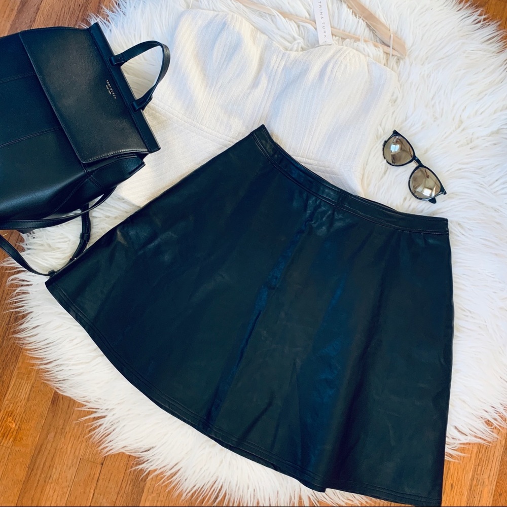 โ๐ป๐ฟsoldโ๐ป๐ฟ TINLEY ROAD NWT black vegan l - Picture 6 of 8